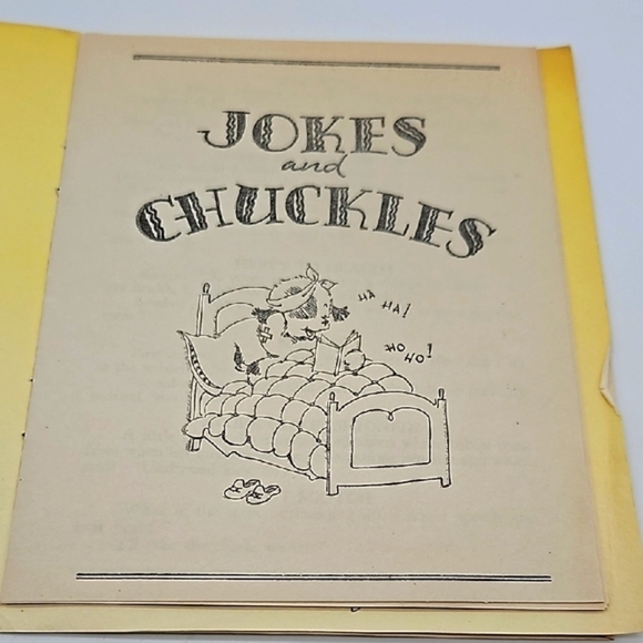 Sunny Yellow Vintage Just Jokes Booklet - Picture 4 of 7